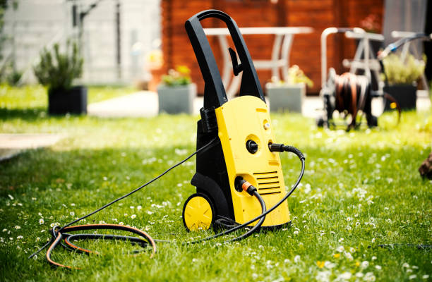 Best Oil Spill Cleanup  in Lake Mohegan, NY